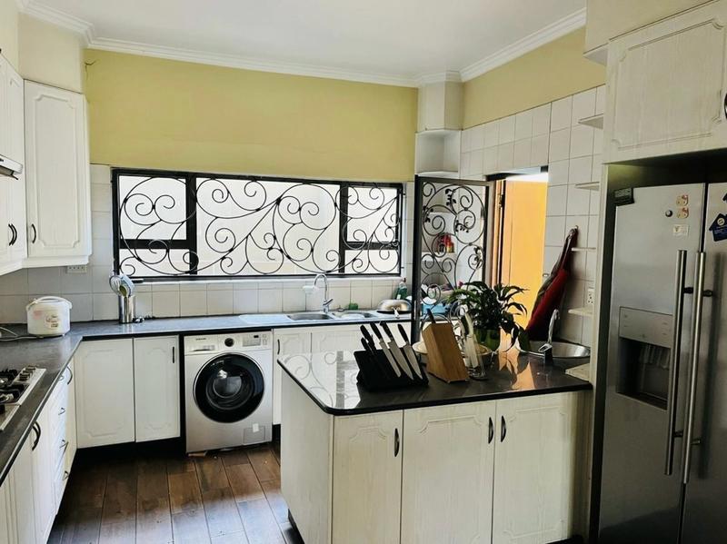 4 Bedroom Property for Sale in Dowerglen Ext 4 Gauteng