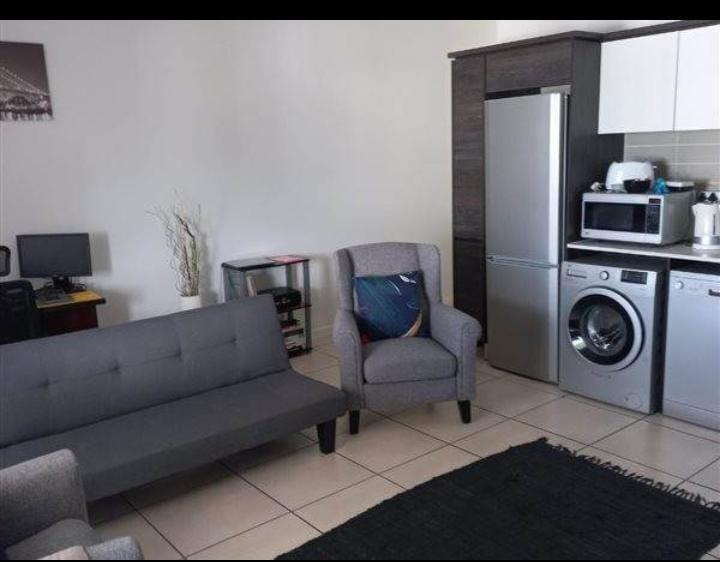 1 Bedroom Property for Sale in Greenstone Hill Gauteng