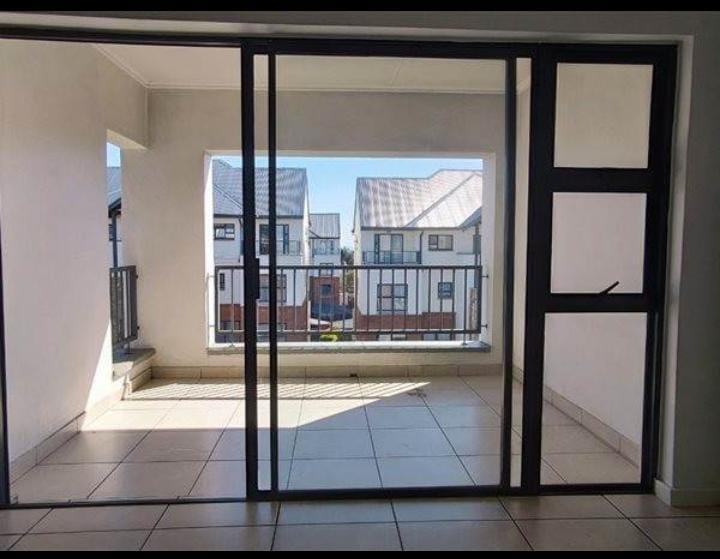 2 Bedroom Property for Sale in Greenstone Crest Gauteng