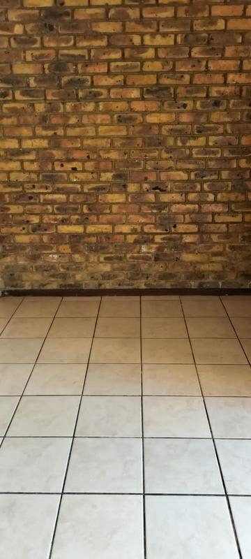 To Let 1 Bedroom Property for Rent in Birchleigh North Gauteng