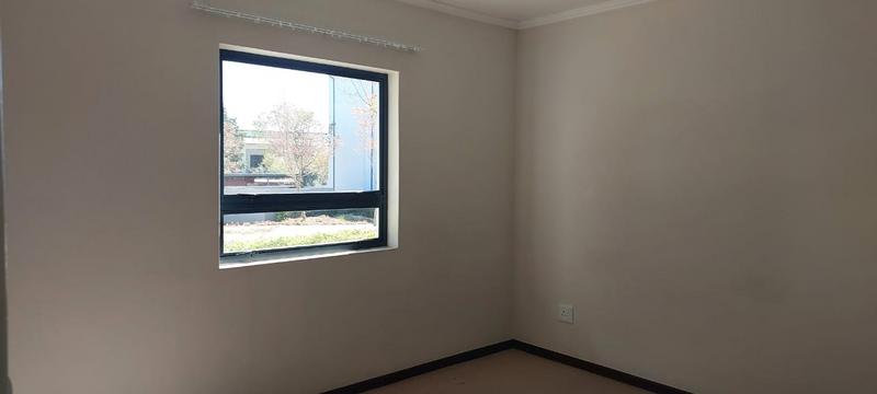 To Let 1 Bedroom Property for Rent in Jackal Creek Golf Estate Gauteng