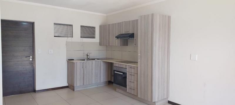 To Let 1 Bedroom Property for Rent in Jackal Creek Golf Estate Gauteng