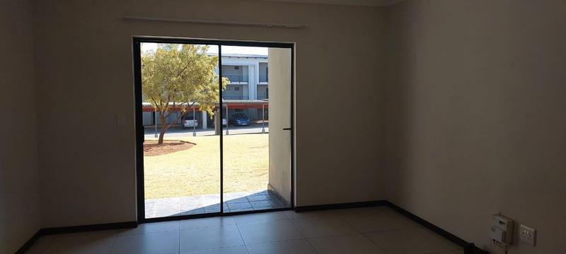 To Let 1 Bedroom Property for Rent in Jackal Creek Golf Estate Gauteng