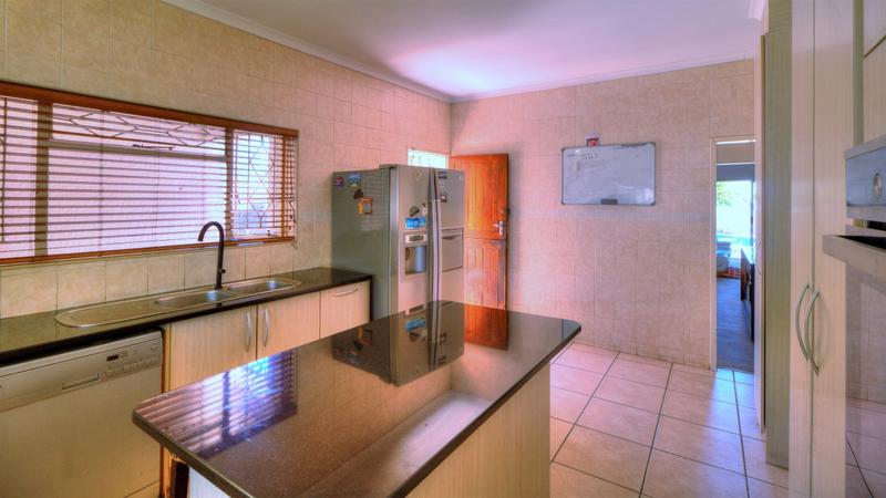 To Let 4 Bedroom Property for Rent in Wendywood Gauteng