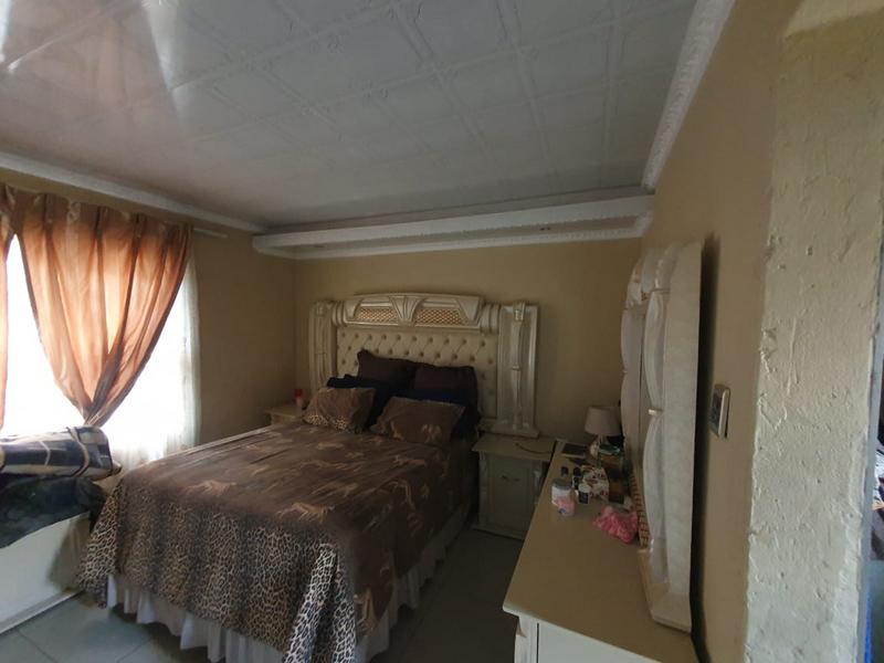 5 Bedroom Property for Sale in Birch Acres Gauteng