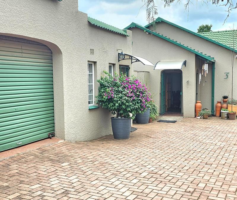 3 Bedroom Property for Sale in Hurlyvale Gauteng