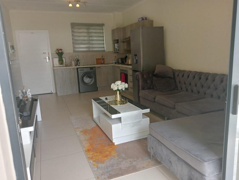 1 Bedroom Property for Sale in Carlswald Gauteng