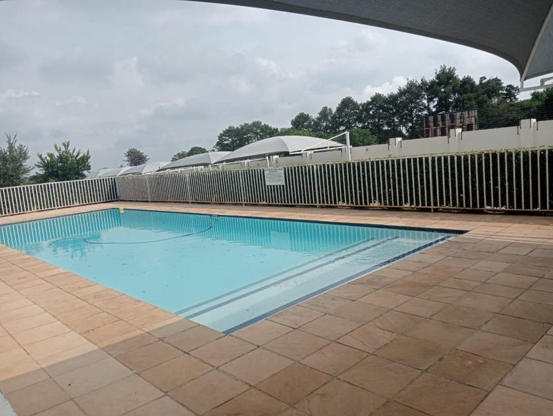 1 Bedroom Property for Sale in Carlswald Gauteng