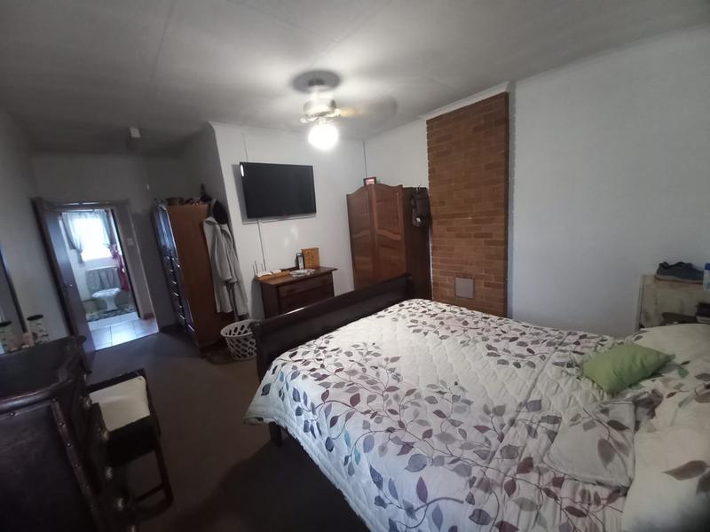 4 Bedroom Property for Sale in Vanderbijlpark CE 6 Gauteng