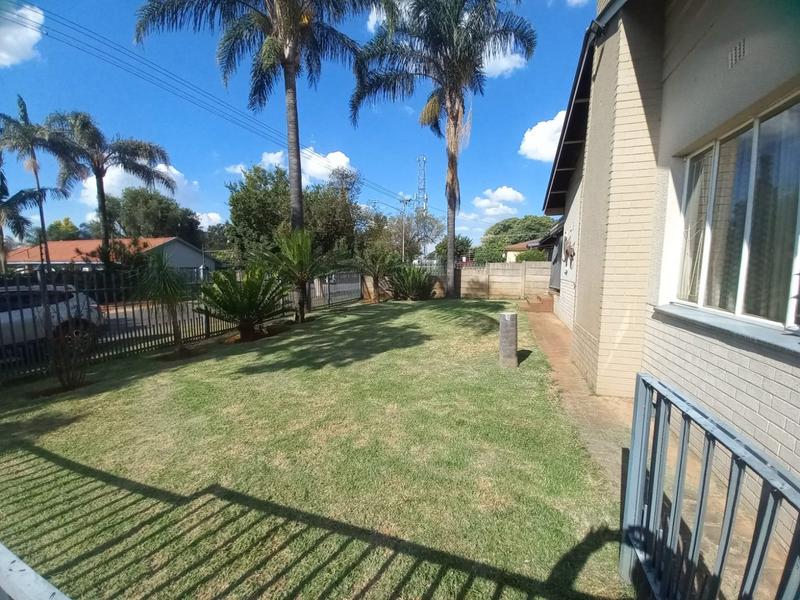 To Let 3 Bedroom Property for Rent in Claremont Gauteng