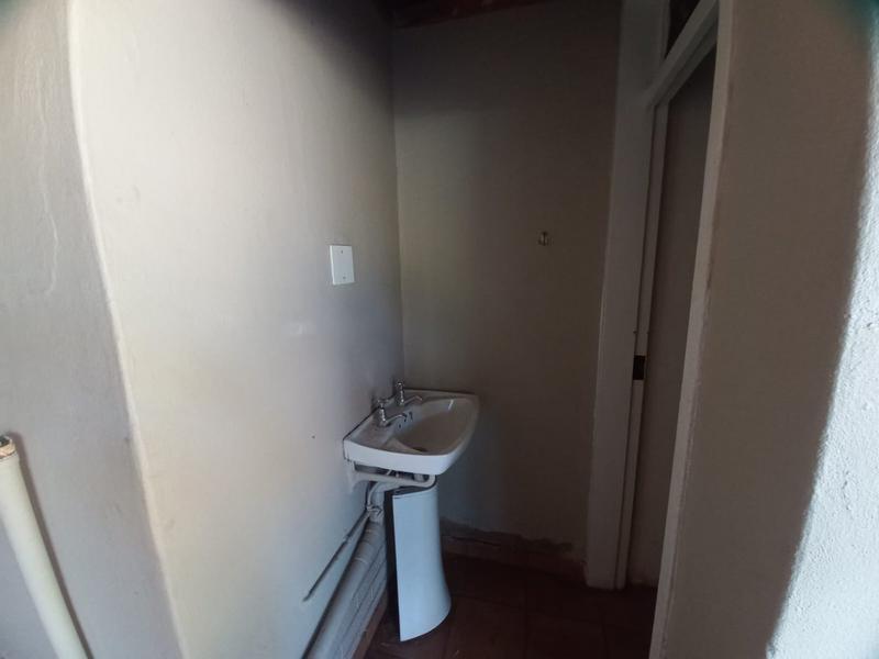 To Let 3 Bedroom Property for Rent in Claremont Gauteng