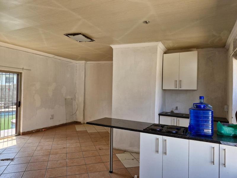 To Let 1 Bedroom Property for Rent in Birch Acres Gauteng