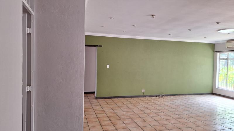 5 Bedroom Property for Sale in Edelweiss Gauteng