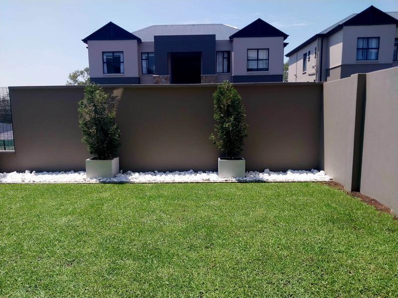 3 Bedroom Property for Sale in Waterfall Country Estate Gauteng