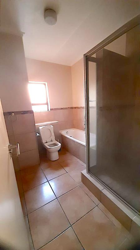 1 Bedroom Property for Sale in Sunninghill Gauteng