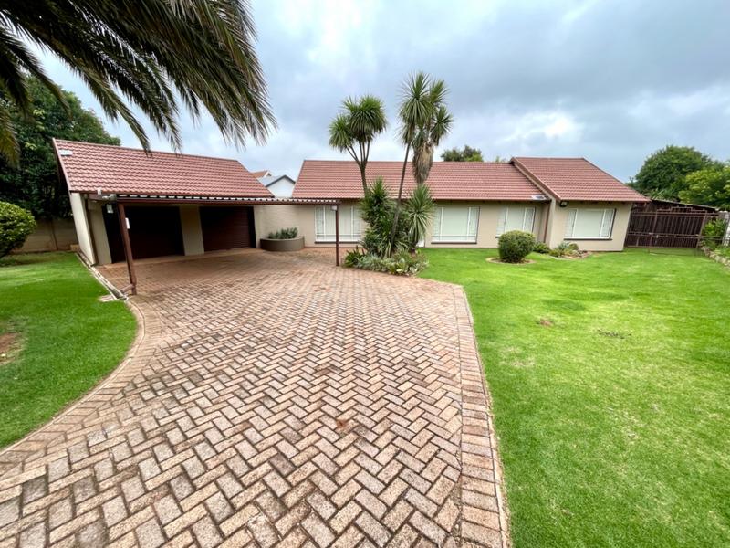 3 Bedroom Property for Sale in Kenmare Gauteng