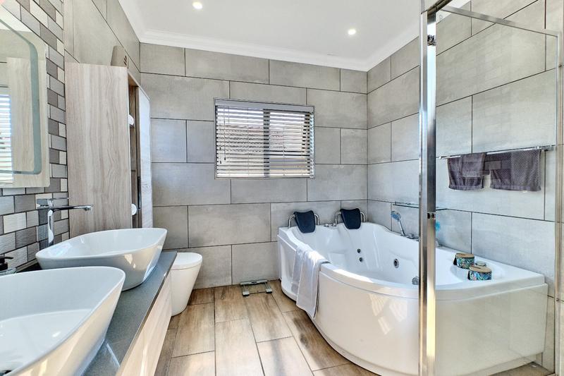 4 Bedroom Property for Sale in Chancliff Ridge Gauteng