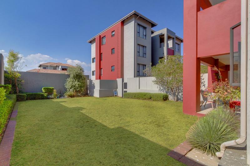 1 Bedroom Property for Sale in Lonehill Gauteng