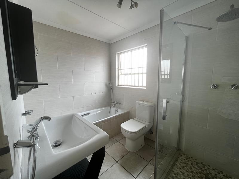 3 Bedroom Property for Sale in Weltevreden Park Gauteng