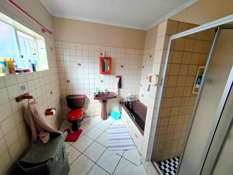 3 Bedroom Property for Sale in Dorandia Gauteng