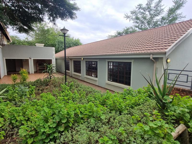 1 Bedroom Property for Sale in Olympus Gauteng