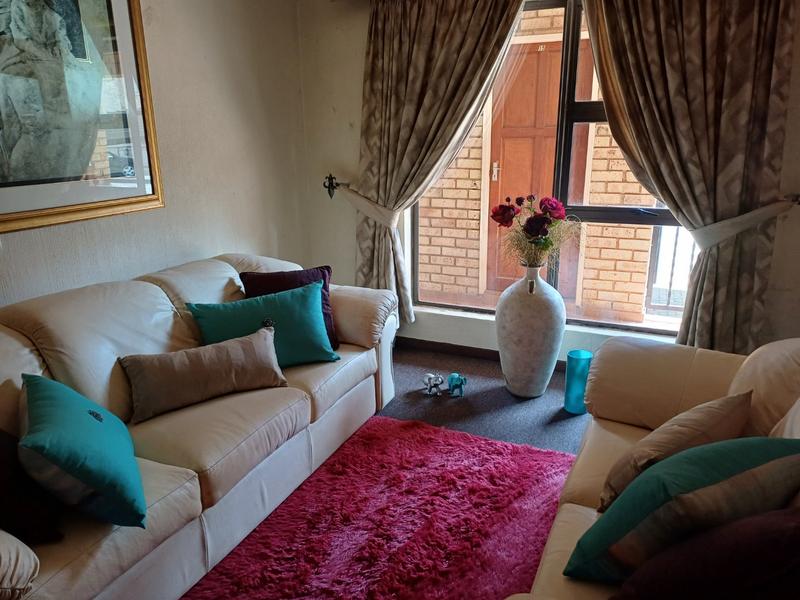 2 Bedroom Property for Sale in Monument Gauteng