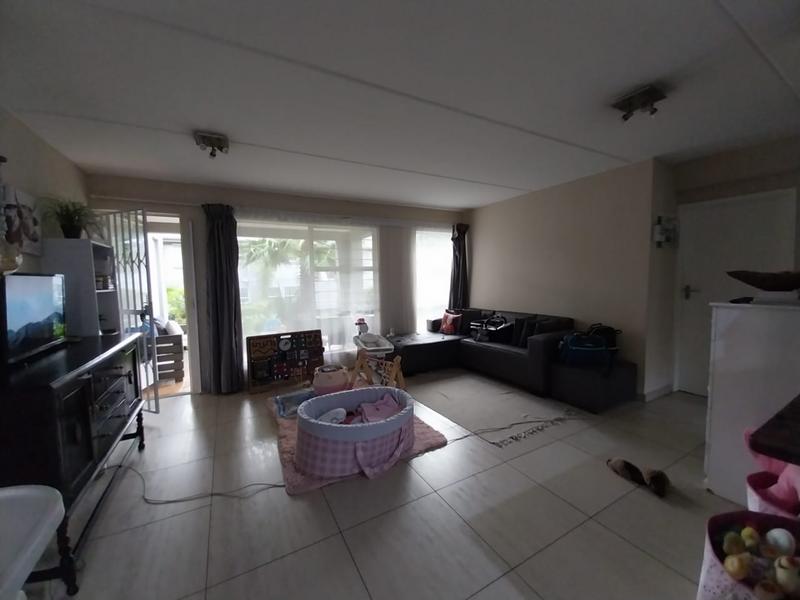 To Let 2 Bedroom Property for Rent in Constantia Kloof Gauteng