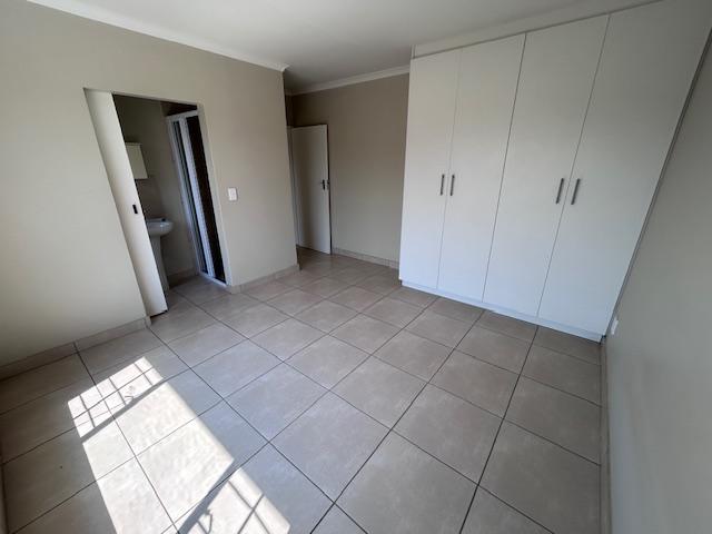 To Let 3 Bedroom Property for Rent in Oukraal Estate Gauteng