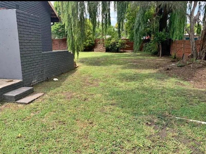 To Let 3 Bedroom Property for Rent in Isandovale Gauteng