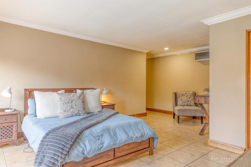 5 Bedroom Property for Sale in Ruimsig Gauteng