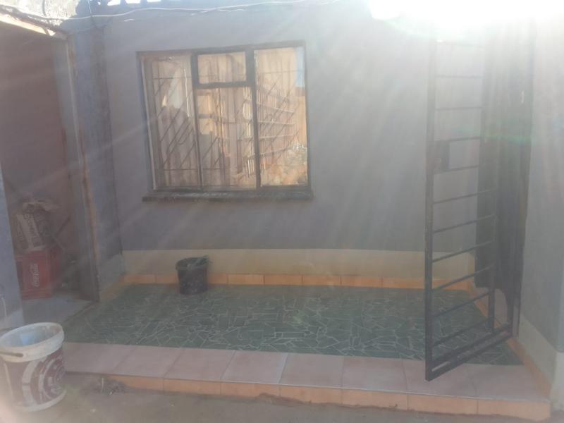 2 Bedroom Property for Sale in Vusimusi Gauteng