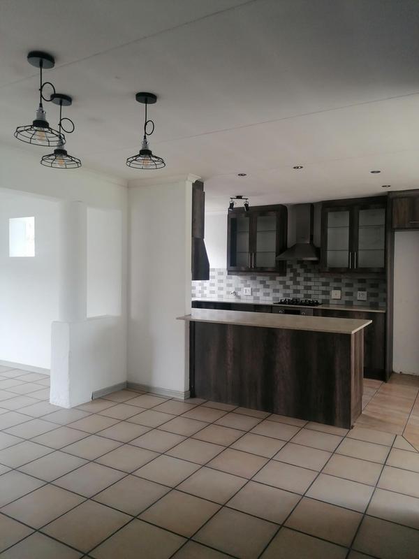 2 Bedroom Property for Sale in Huntingdon Gauteng
