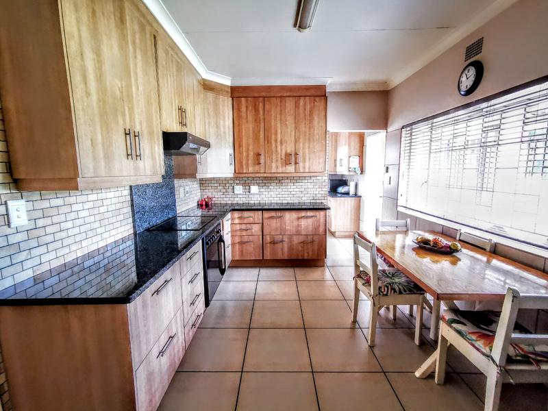 4 Bedroom Property for Sale in Annlin Gauteng