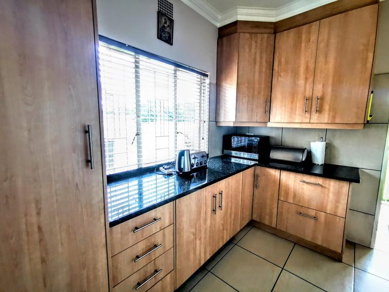 4 Bedroom Property for Sale in Annlin Gauteng