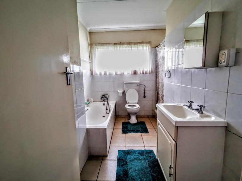 4 Bedroom Property for Sale in Annlin Gauteng