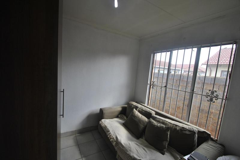 2 Bedroom Property for Sale in Dawn Park Gauteng