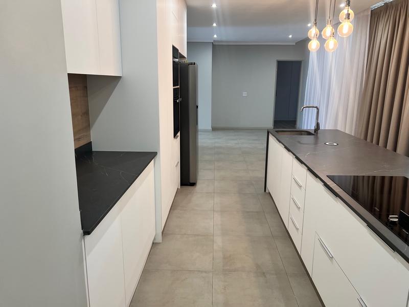To Let 3 Bedroom Property for Rent in Midfield Estate Gauteng