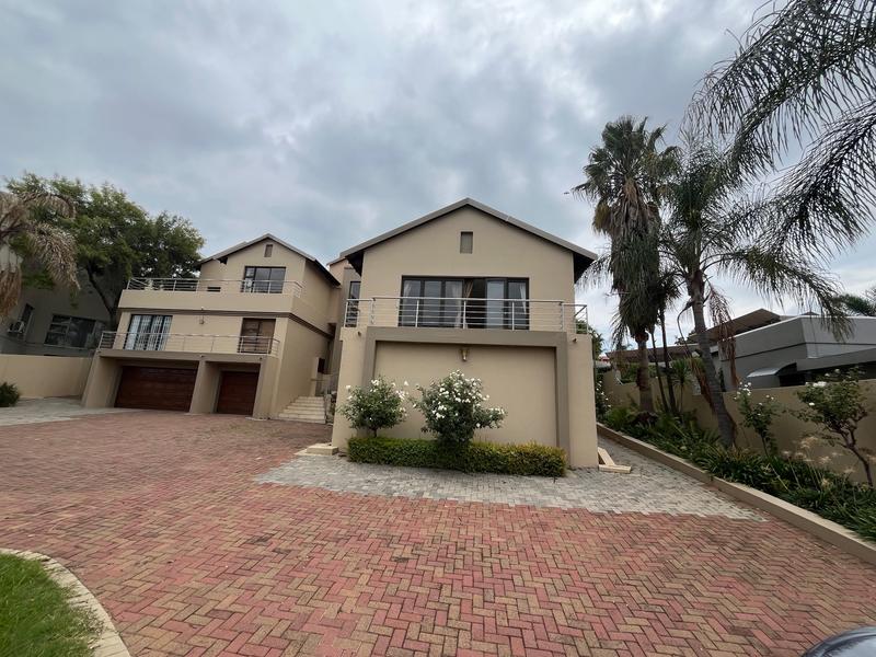 To Let 6 Bedroom Property for Rent in Waterkloof Ridge Gauteng