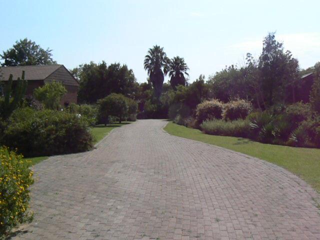 To Let 5 Bedroom Property for Rent in Glenferness Gauteng