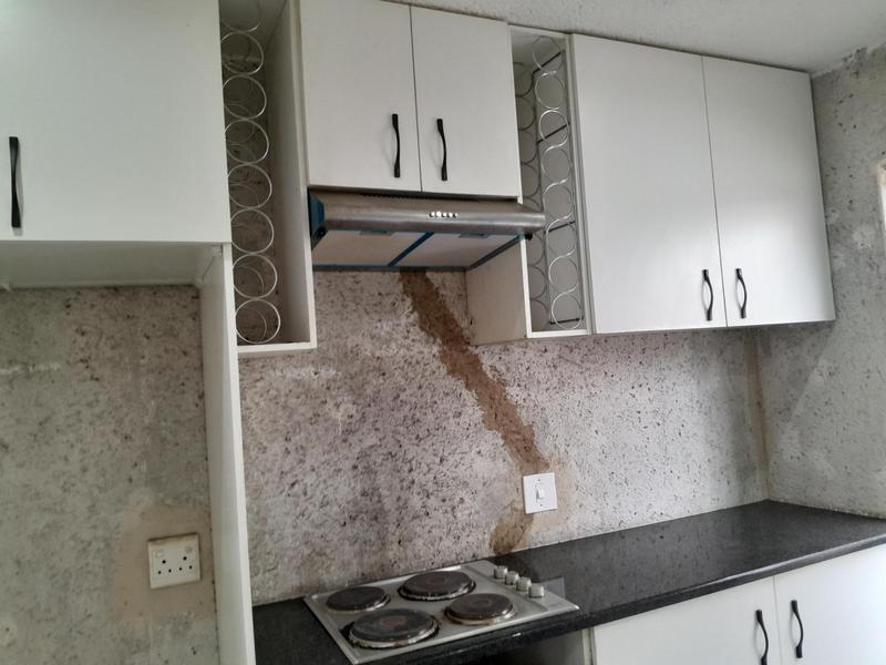 To Let 2 Bedroom Property for Rent in Senaoane Gauteng