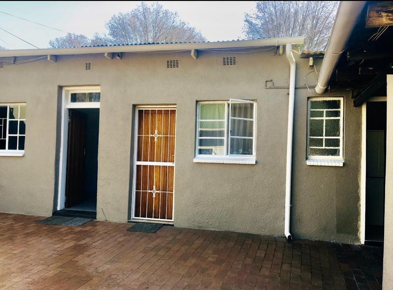 To Let 1 Bedroom Property for Rent in Bezuidenhout Valley Gauteng