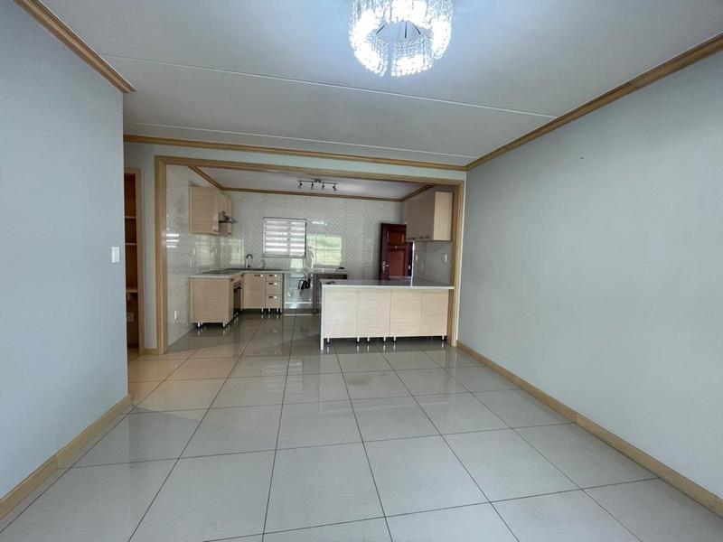 To Let 3 Bedroom Property for Rent in Broadacres Gauteng