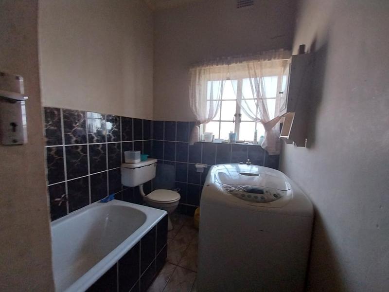 2 Bedroom Property for Sale in West Village Gauteng