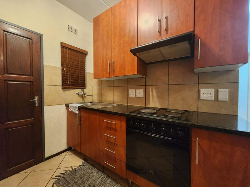 2 Bedroom Property for Sale in Albertsdal Gauteng