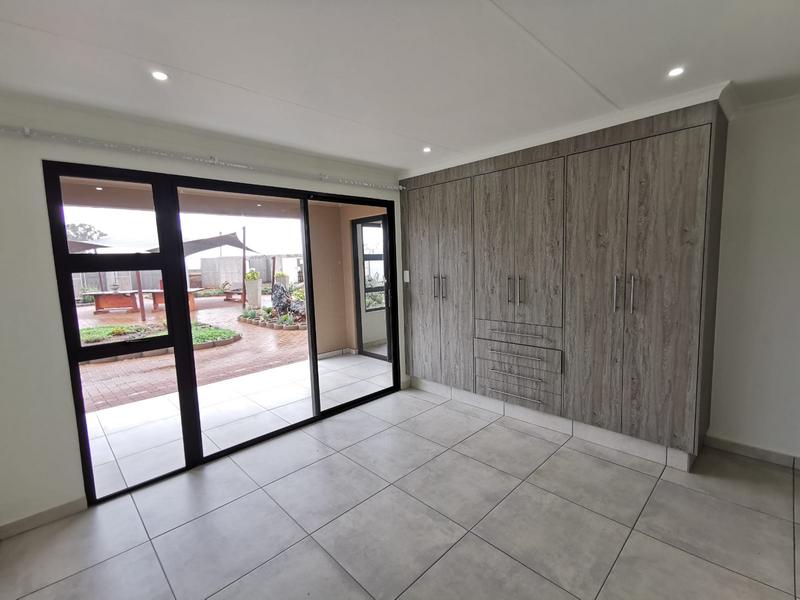To Let 2 Bedroom Property for Rent in Henley on Klip Gauteng