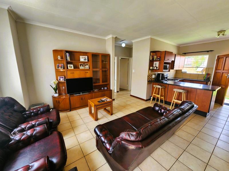 2 Bedroom Property for Sale in Birchleigh North Gauteng