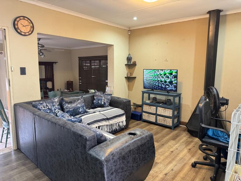To Let 2 Bedroom Property for Rent in Heuweloord Gauteng