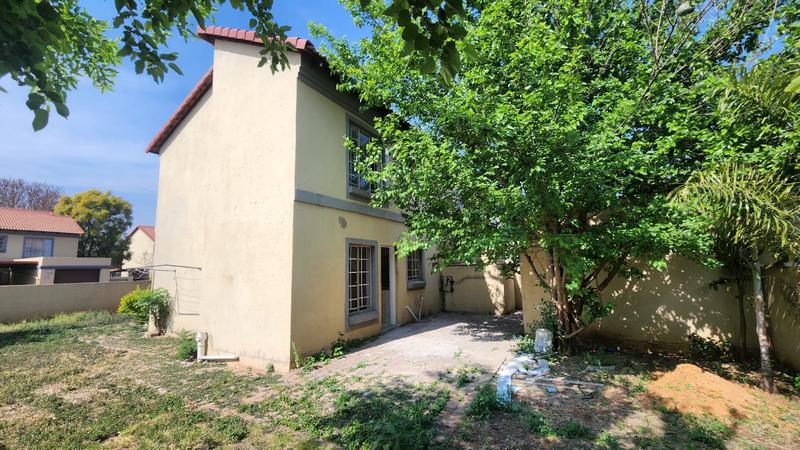 2 Bedroom Property for Sale in Annlin Gauteng