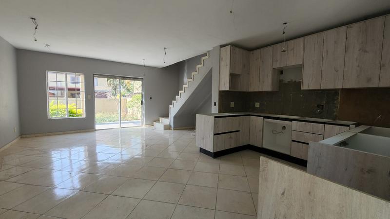 2 Bedroom Property for Sale in Annlin Gauteng