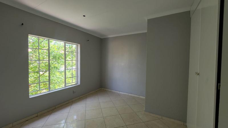 2 Bedroom Property for Sale in Annlin Gauteng